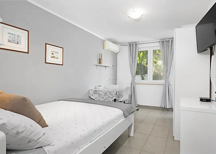 Апартаменты Valkane Private Garden *