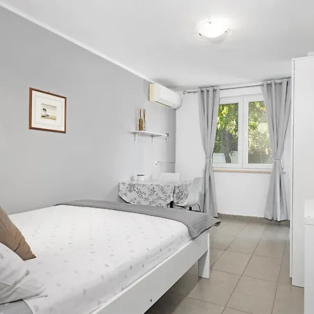 شقة Valkane Private Garden *