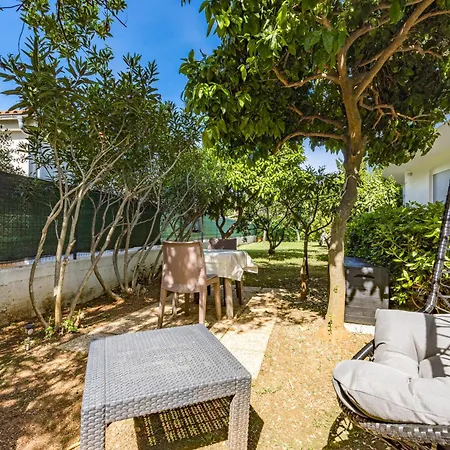 Valkane Private Garden شقة بولا