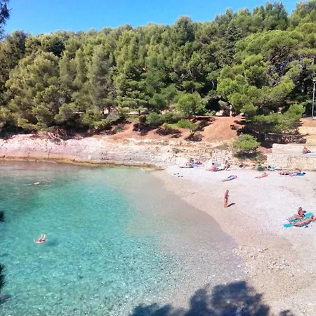 Valkane Private Garden * Pula