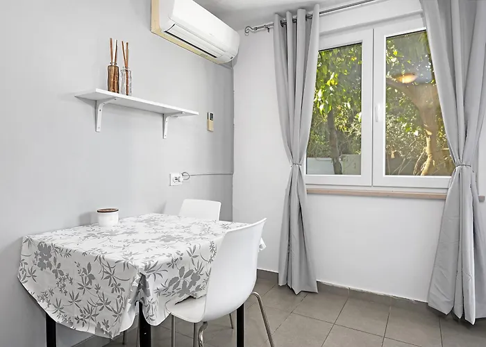 Valkane Private Garden * Póla