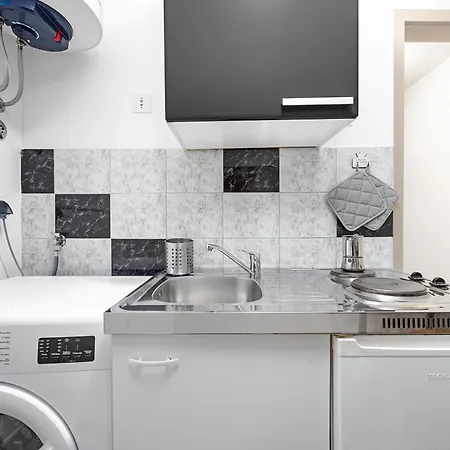 Valkane Private Garden Pula